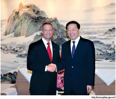 http://www.jsfao.gov.cn/  Then-Gov. Martin O’Malley meets with Jiangsu Province leader Luo Zhijun in
Nanjing, Jiangsu, China, June 4, 2011.